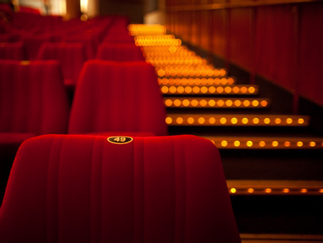 Caffè e cinema, film e attori con la tazzina
